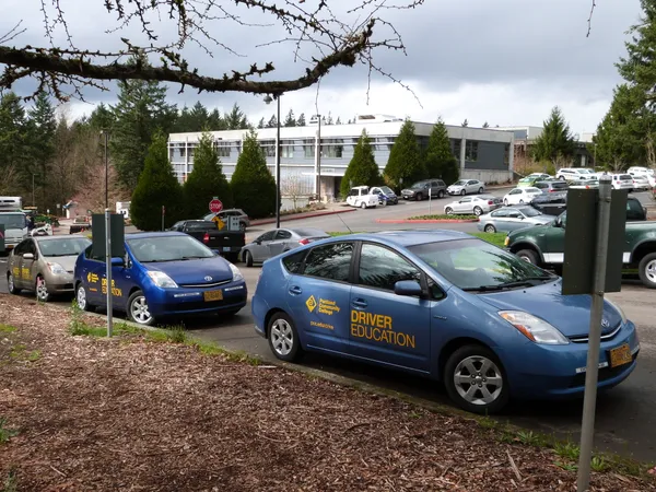 Wisconsin driver education grants reopen for Milwaukee-area students, covering classroom instruction and behind-the-wheel training costs