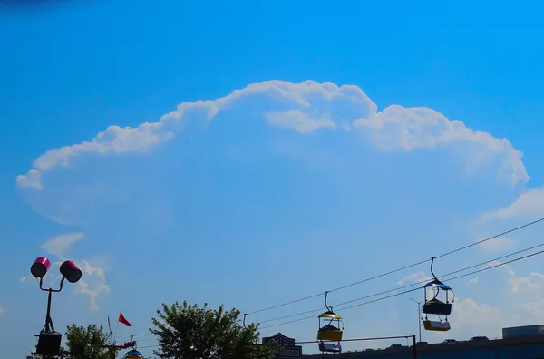 Severe Storm Risk and Biting Winds: Milwaukee Braces for a Turbulent Tuesday