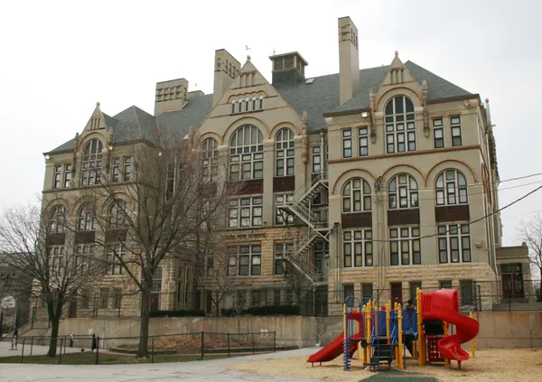 Golda Meir students march to Milwaukee ICE office, spotlighting school district “Safe Haven” protocols